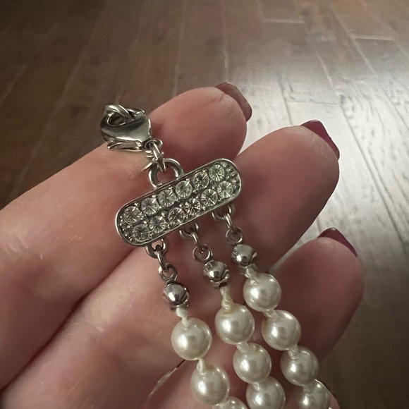 Pearl Necklace - Picture 7 of 7